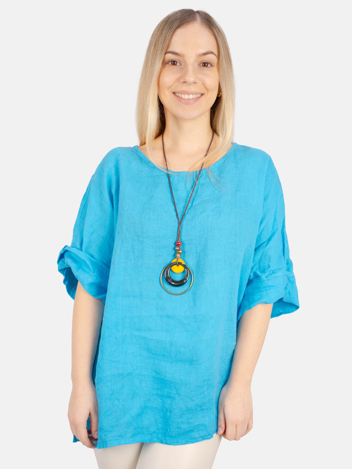 Kurze Leinenbluse mit U Boot Kragen und Kette - Lina