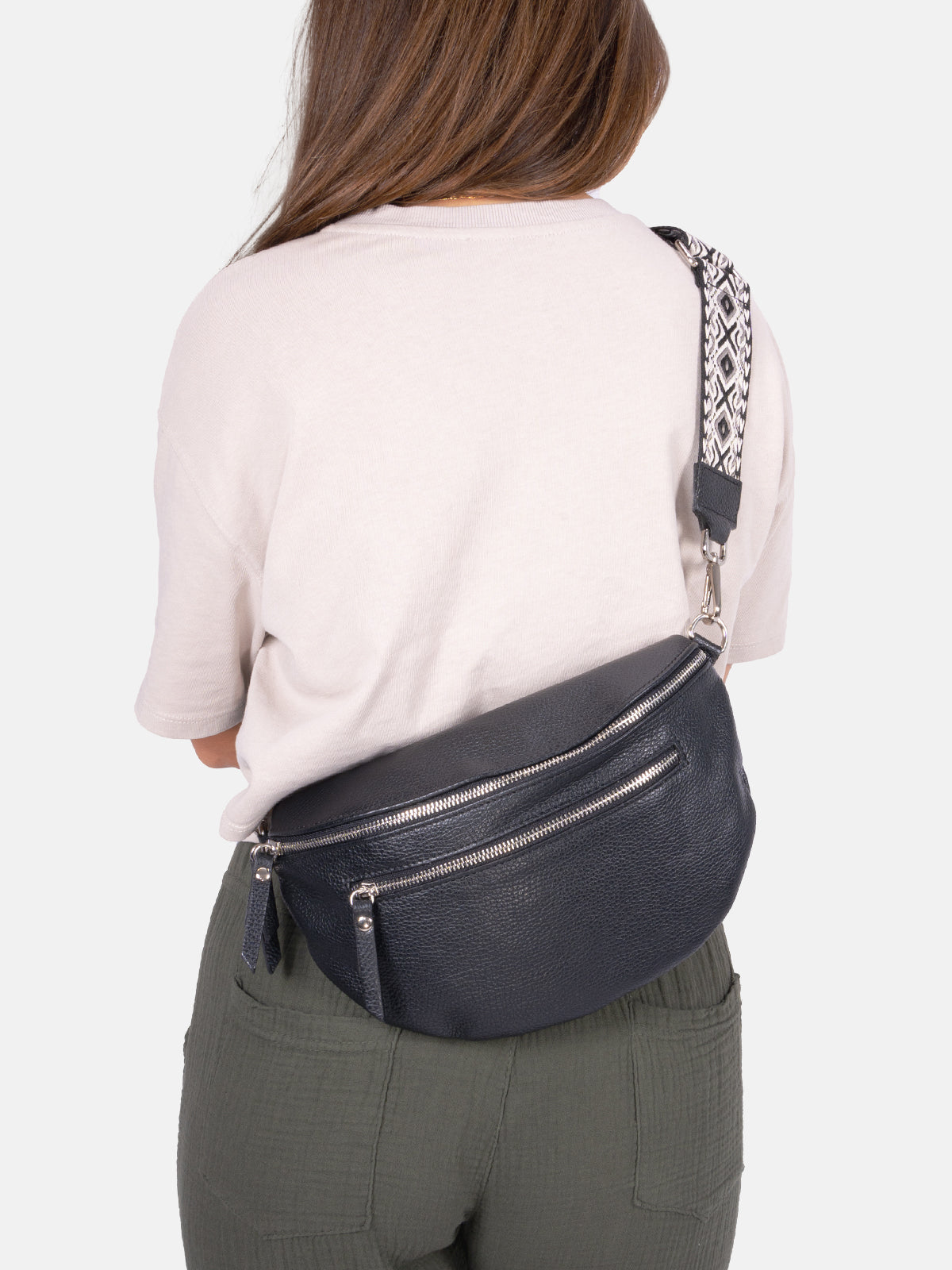 Große Crossbody Umhängetasche mit 2 Zipper aus 100% Leder - schwarz 2 - Ella BB