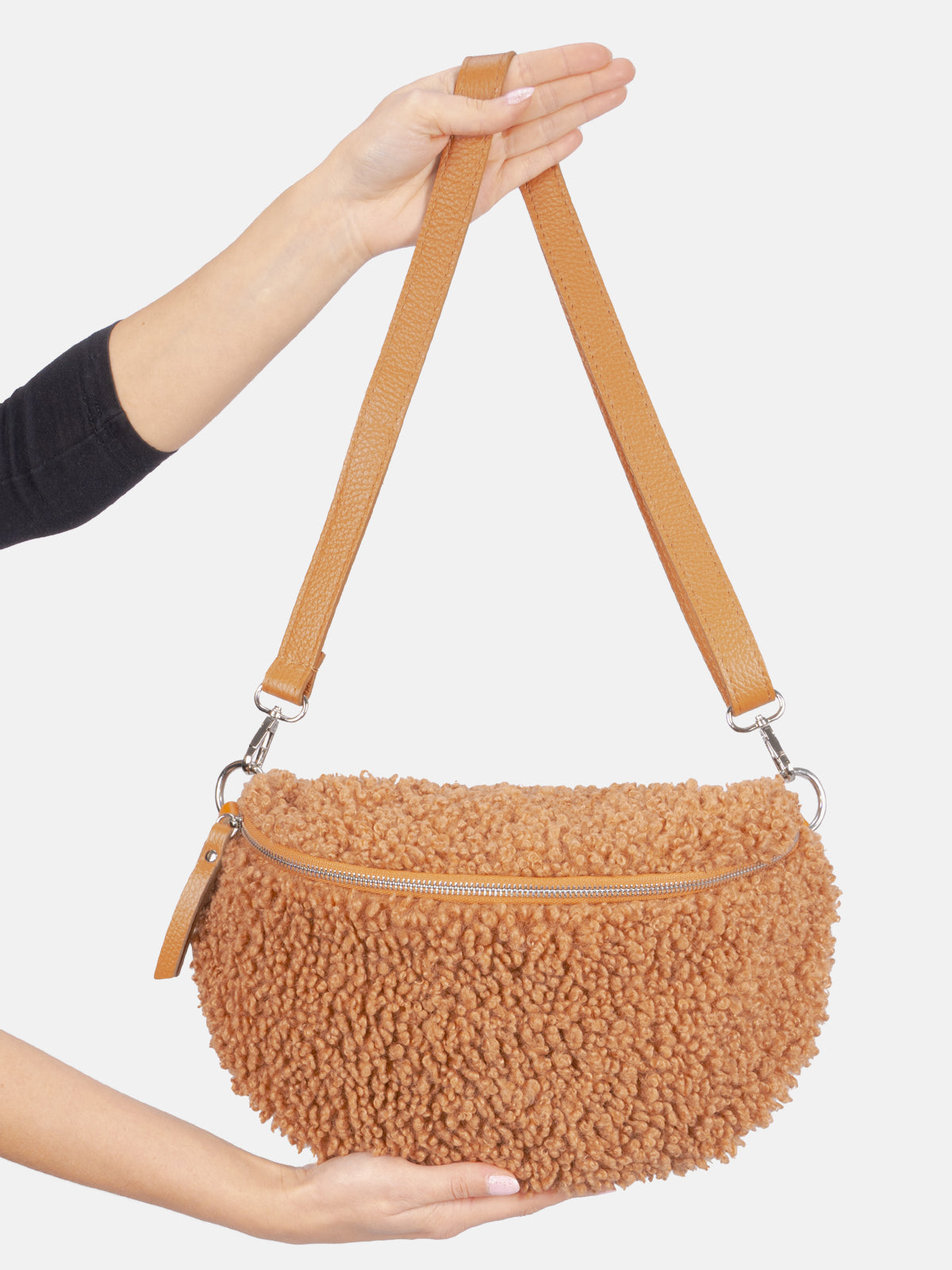 Stofftasche Crossbody Bag Size L - cognac - Fluffy