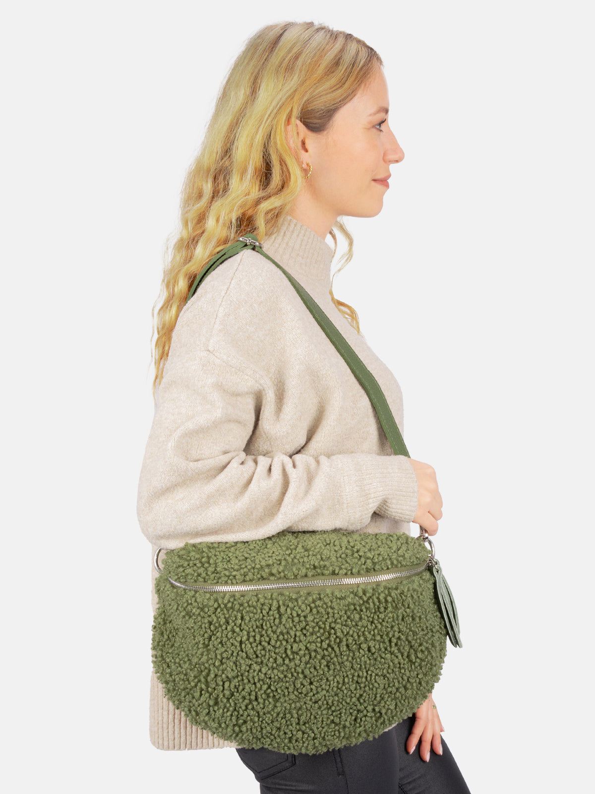 Stofftasche Crossbody Bag Size L - olivgrün - Fluffy