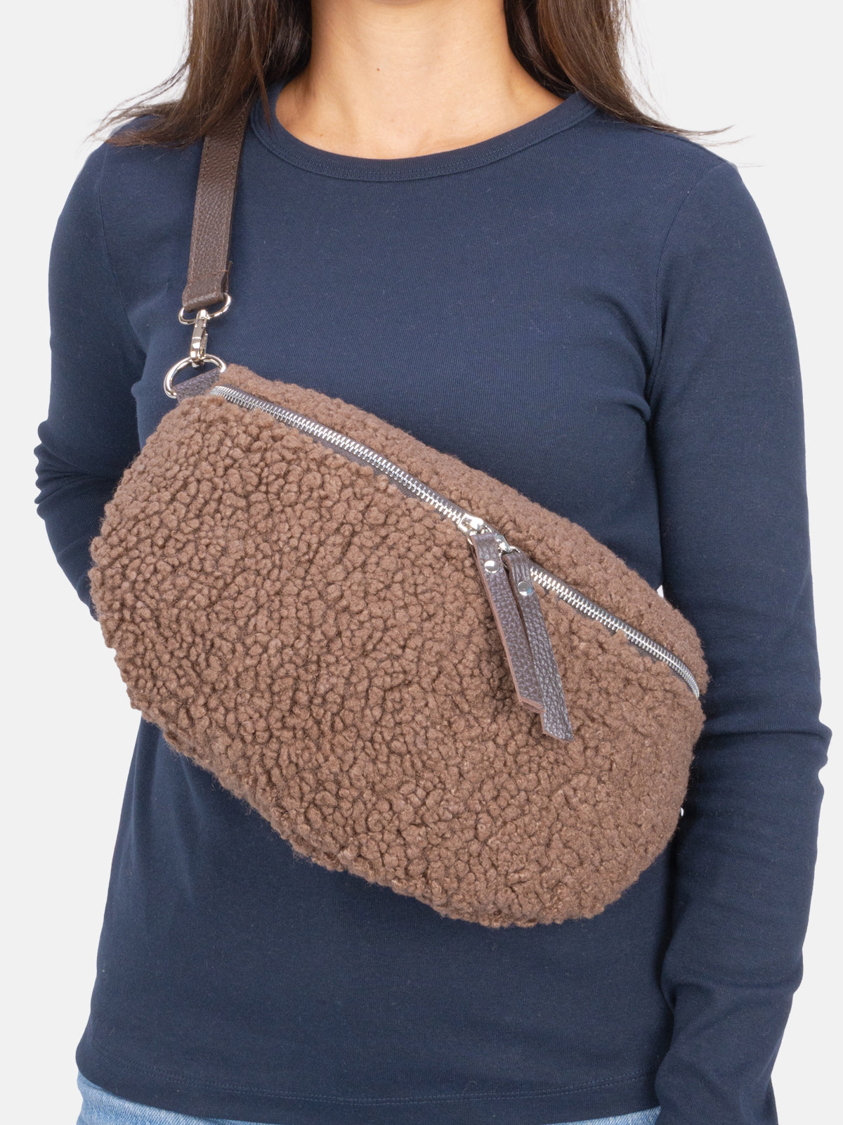 Stofftasche Crossbody Bag Size L - schoko - Fluffy