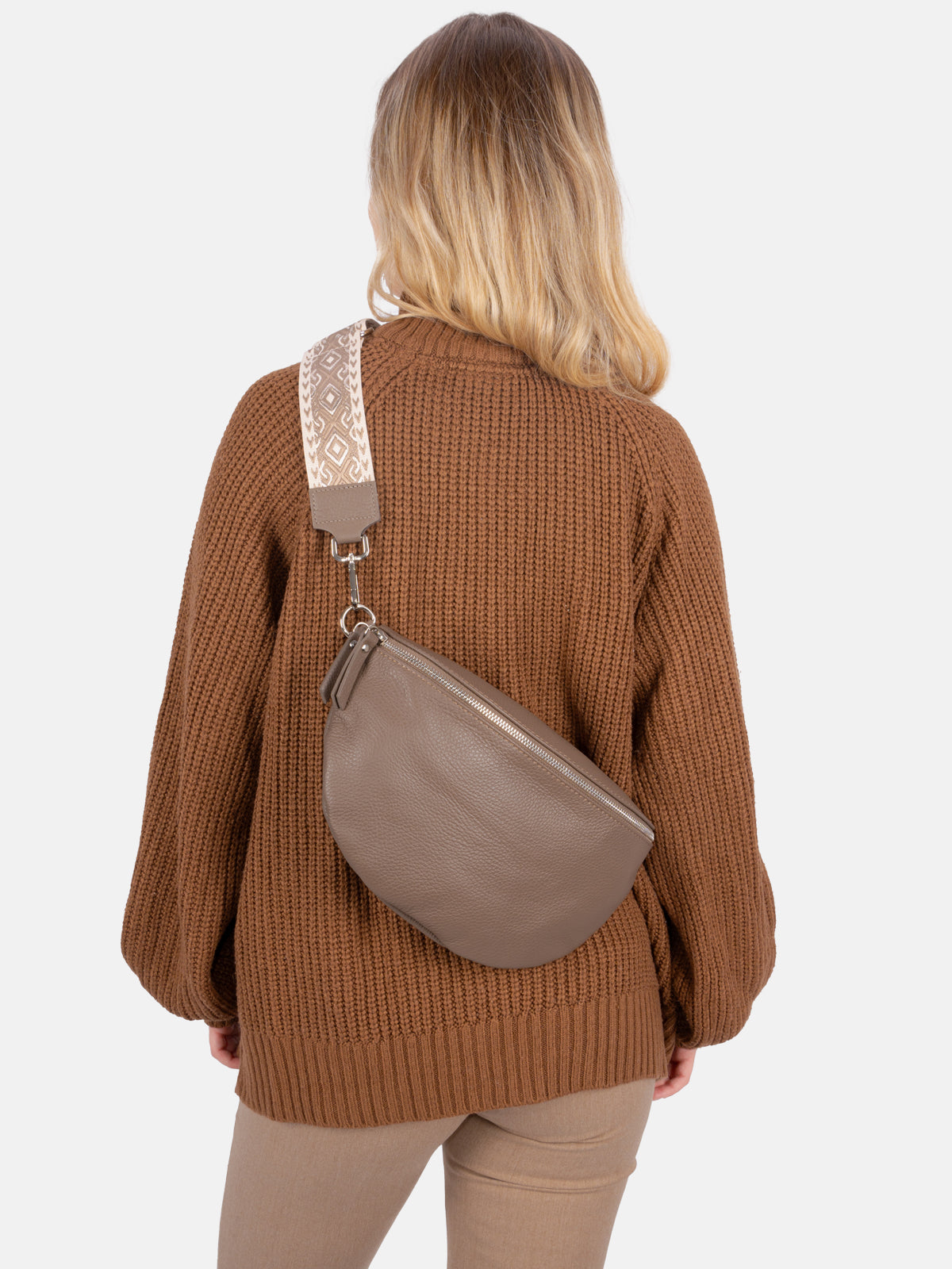 Große Crossbody Gürteltasche aus 100% Leder - dark taupe - Jaime