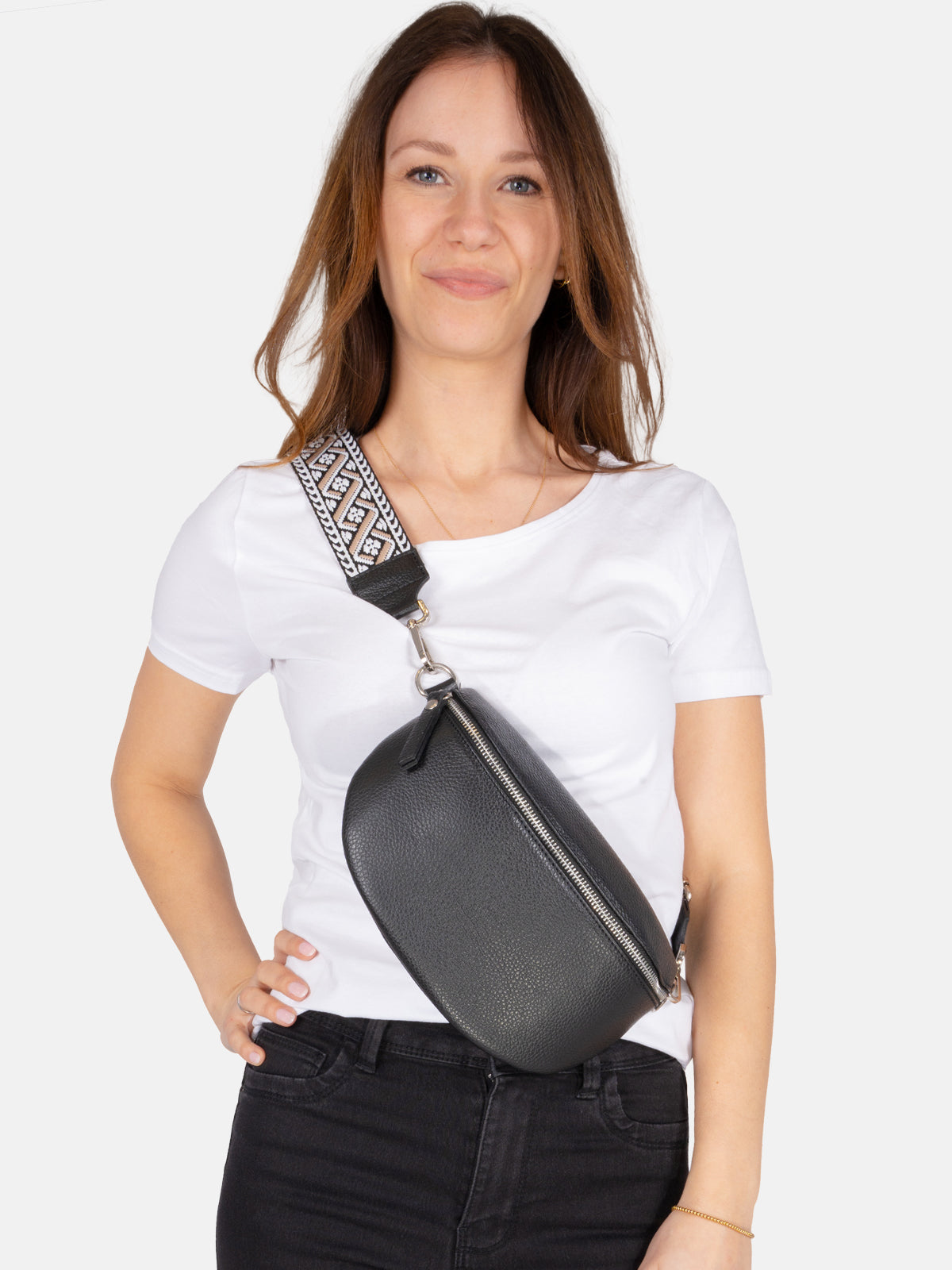 Mittelgroße Crossbody Gürteltasche aus 100% Leder - schwarz - Helen