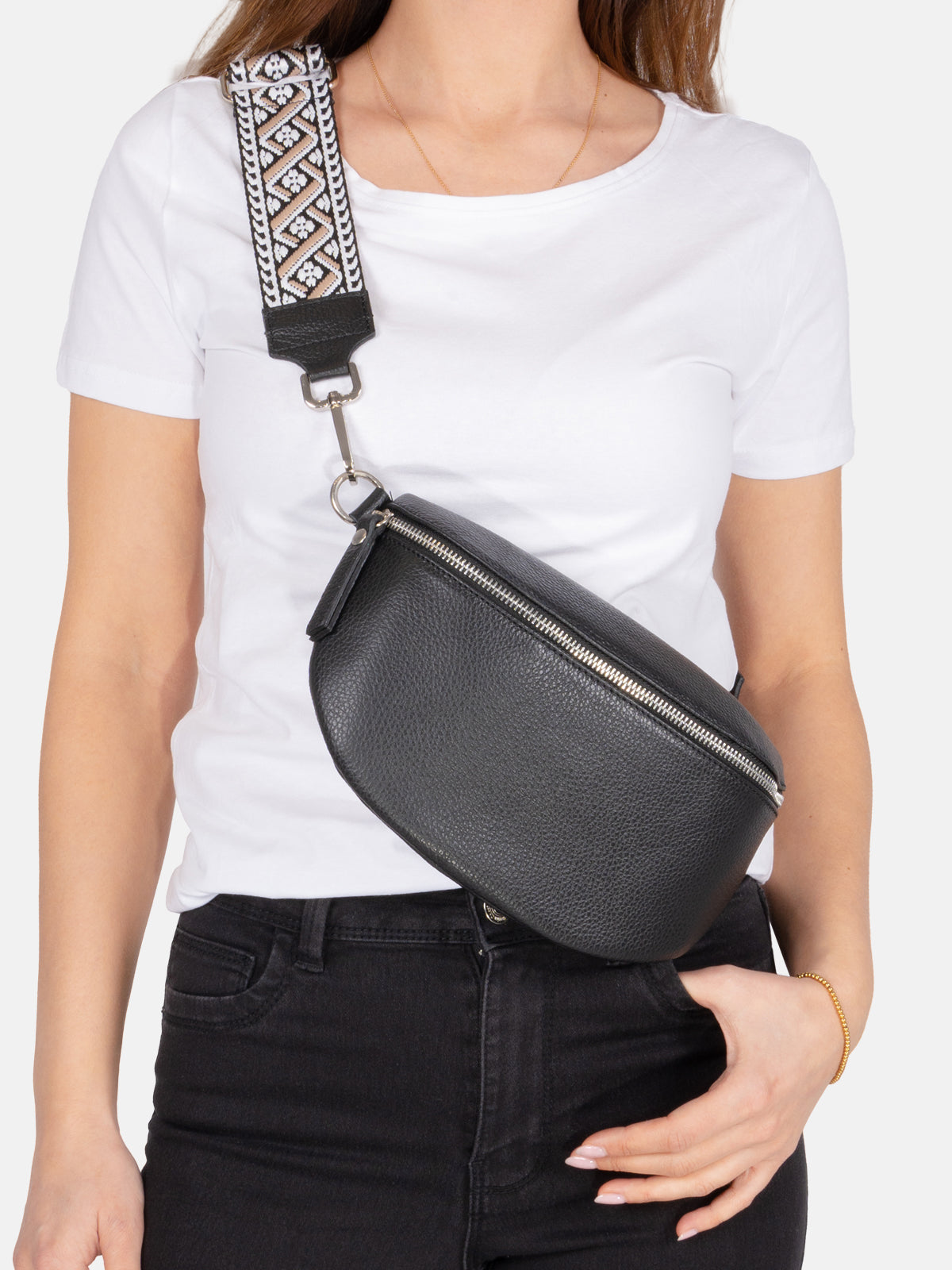 Mittelgroße Crossbody Gürteltasche aus 100% Leder - schwarz - Helen