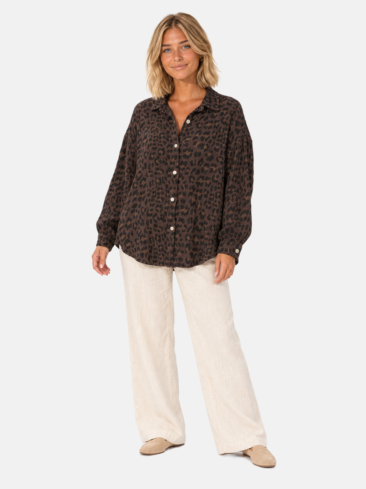Leo Queen Musselinbluse - Leo Print in Beige #Farbe_Mokka Leo