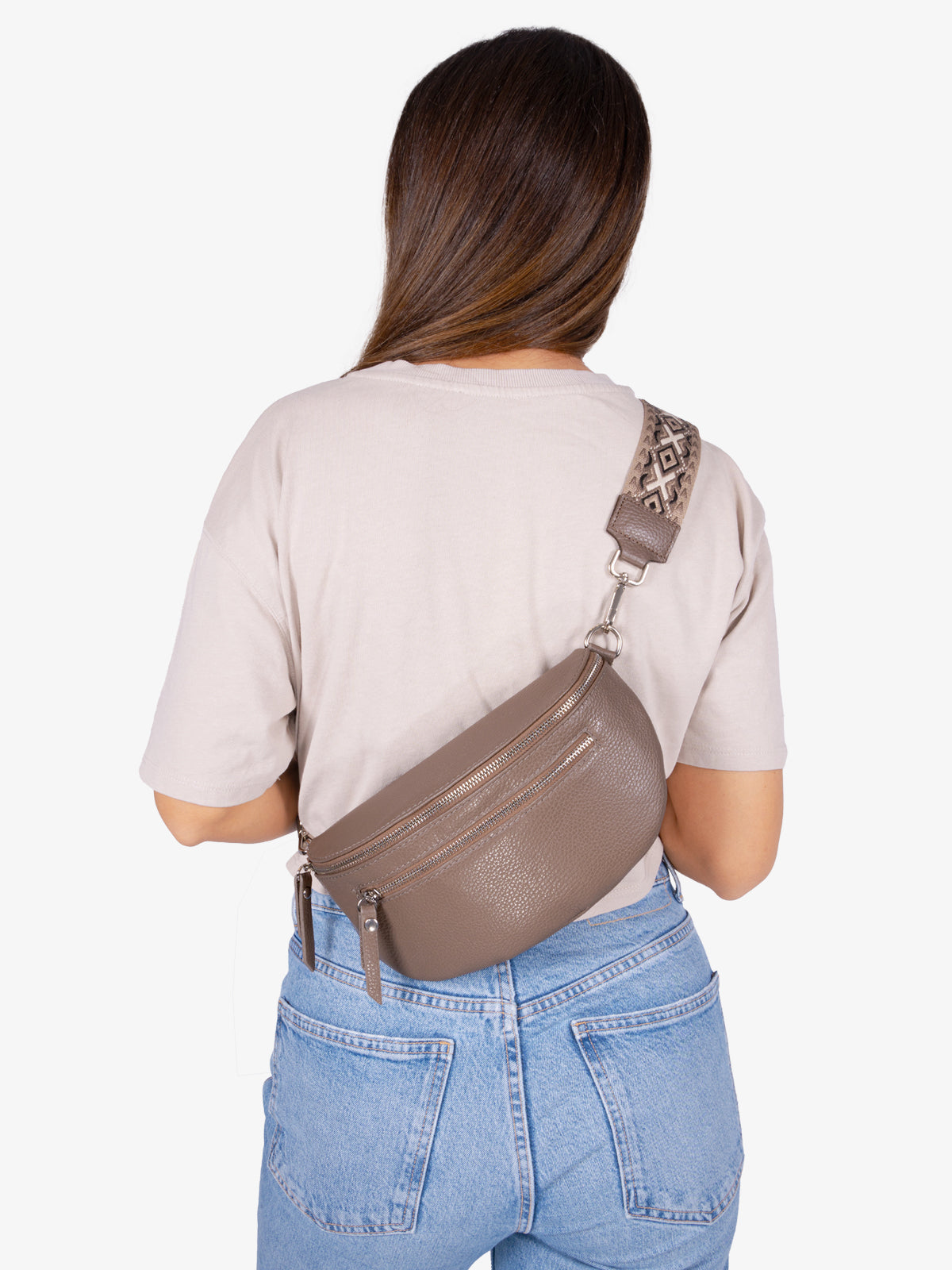 Mittelgroße Crossbody Umhängetasche mit 2 Zipper aus 100% Leder - dark taupe - Pia