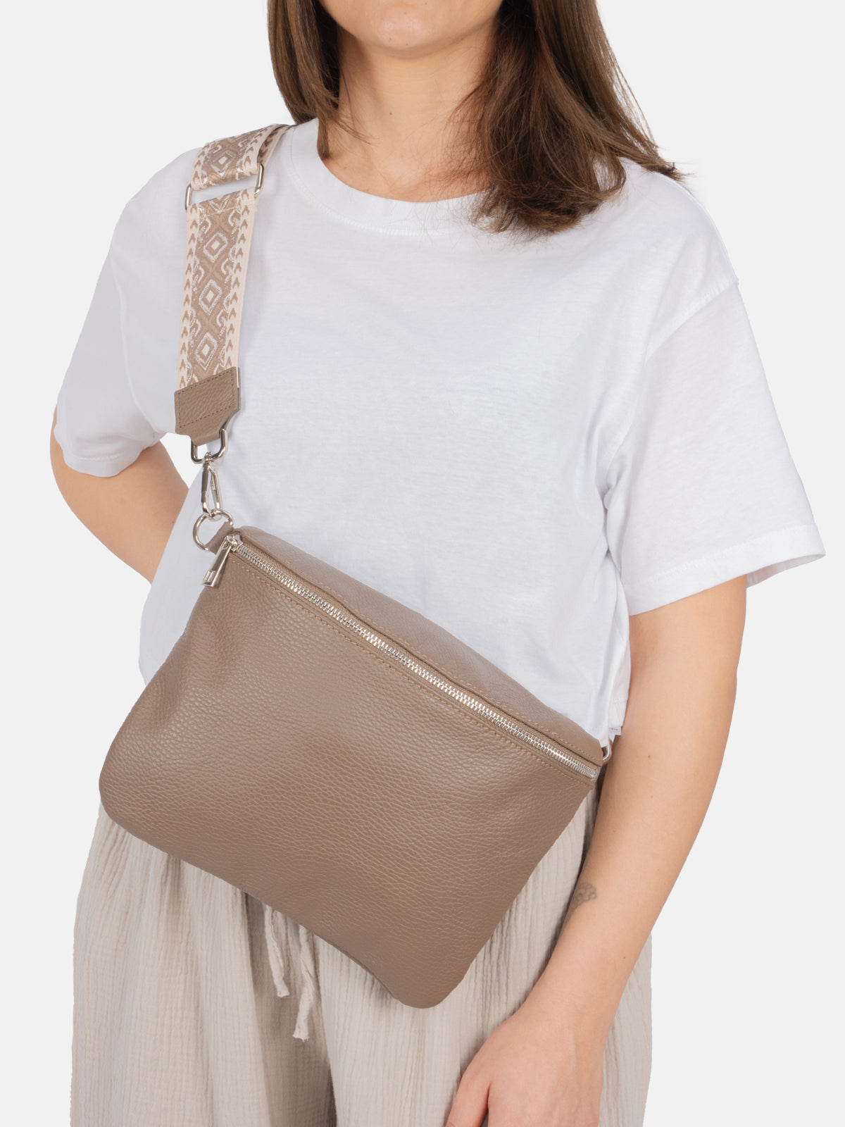 Große Umhängetasche Crossbody aus 100% Leder - dark taupe - Rona