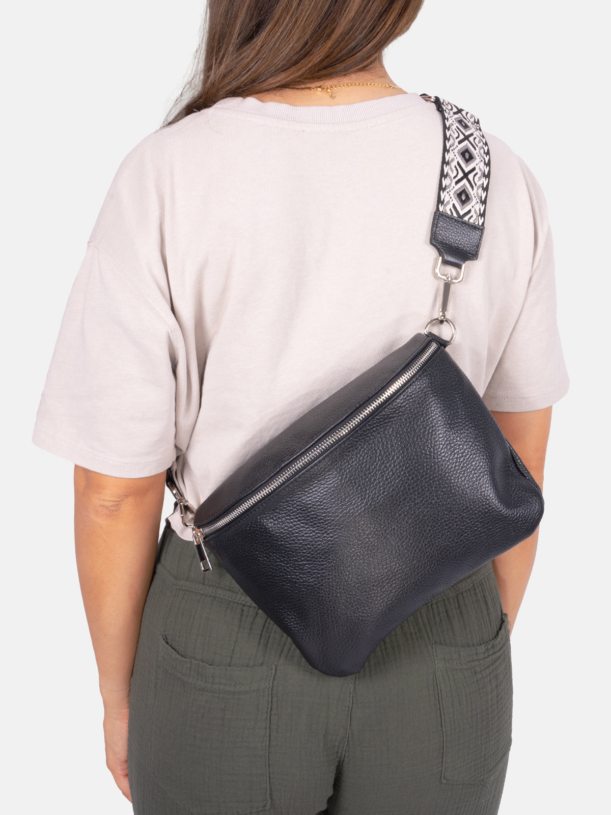 Große Umhängetasche Crossbody aus 100% Leder - schwarz 2 - Rona BB