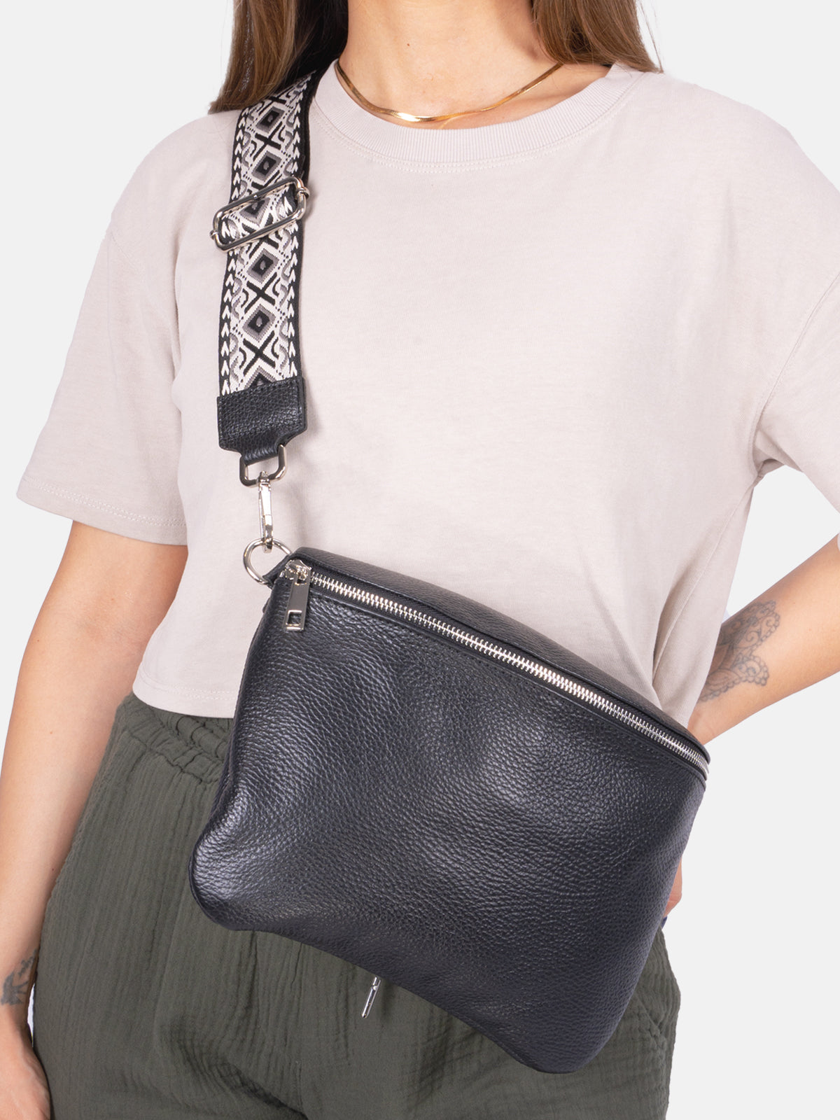 Große Umhängetasche Crossbody aus 100% Leder - schwarz 2 - Rona BB