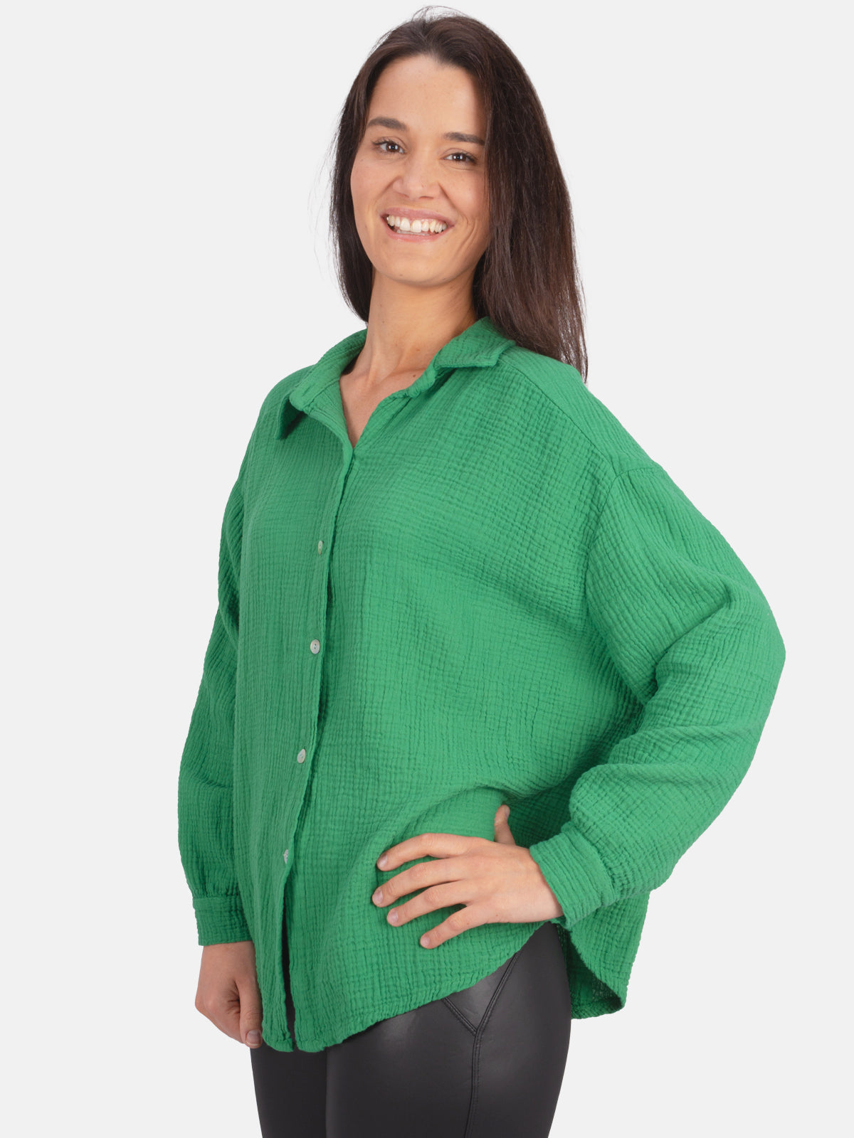 Kurze Musselin Hemdbluse mit Knöpfen - veroneser grün - Sasha