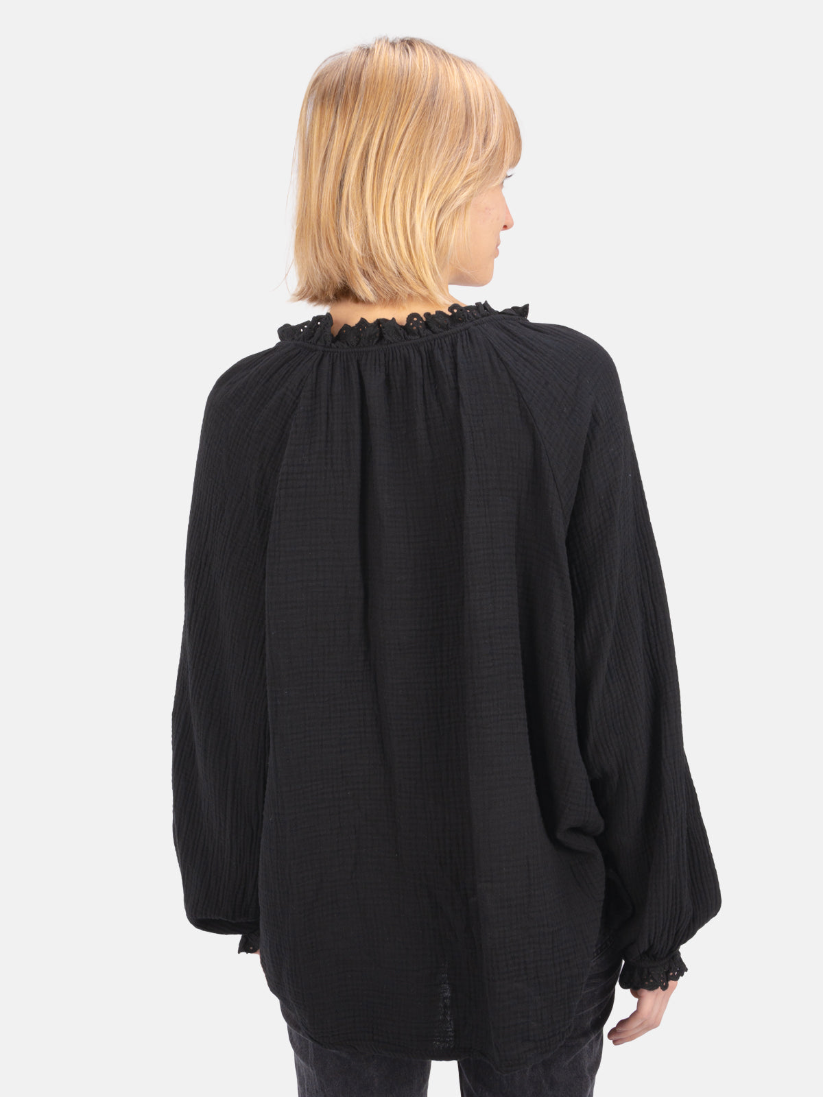 Musselinbluse mit Spitze/Rüsche - Emma