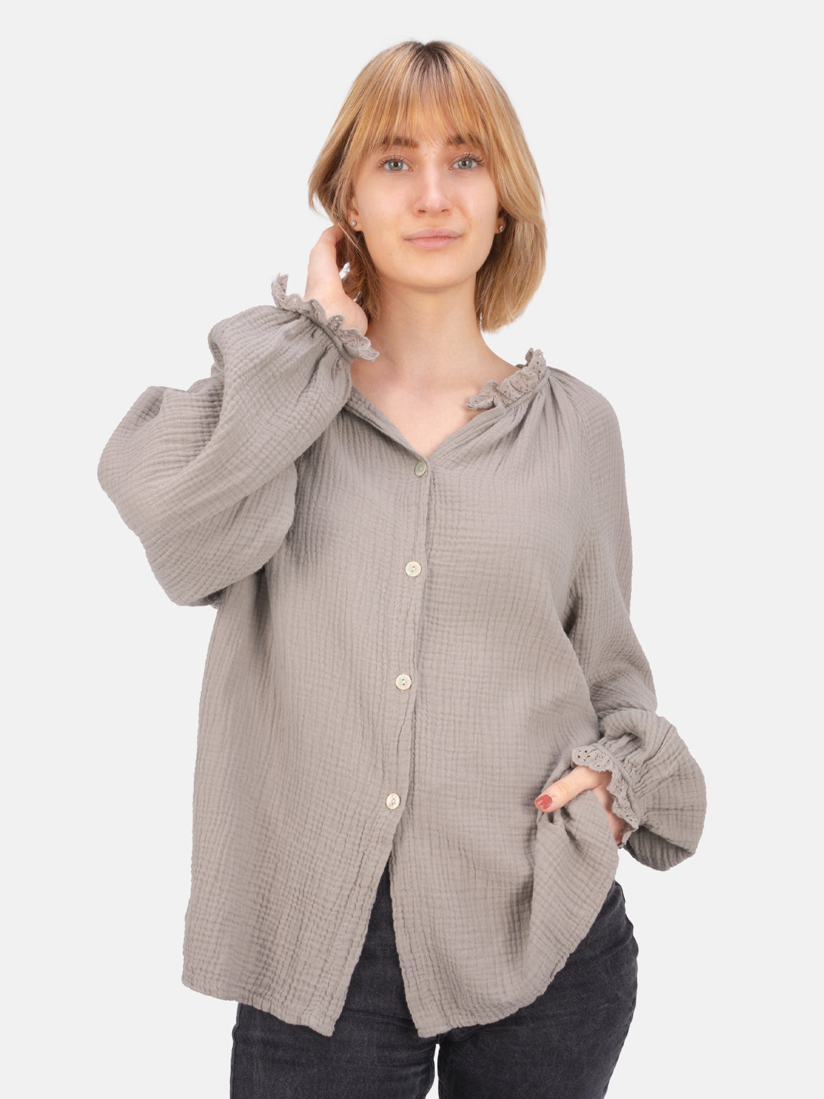 Musselinbluse mit Spitze/Rüsche - Emma