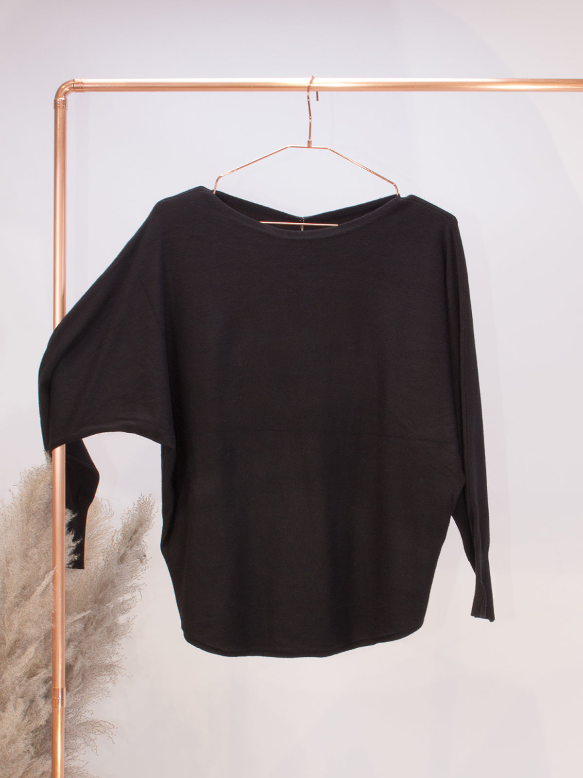 Rundhals Pullover mit Fledermausärmel - schwarz uni - Mere 27