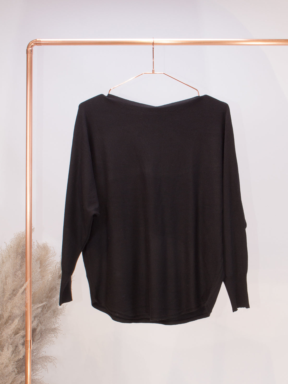 Rundhals Pullover mit Fledermausärmel - schwarz uni - Mere 27