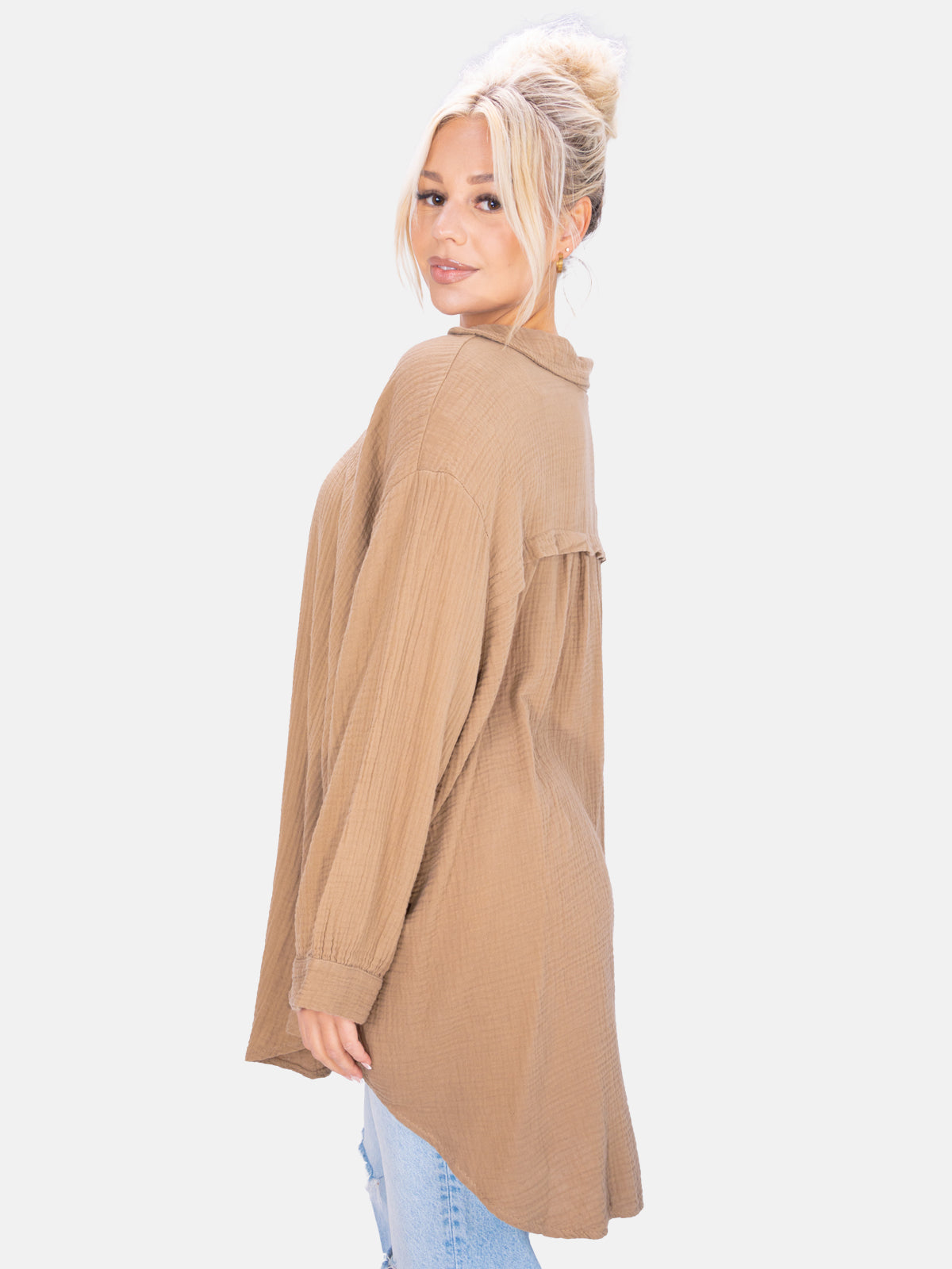 Lange Musselin Hemdbluse mit Knöpfen - hellbraun - Becka