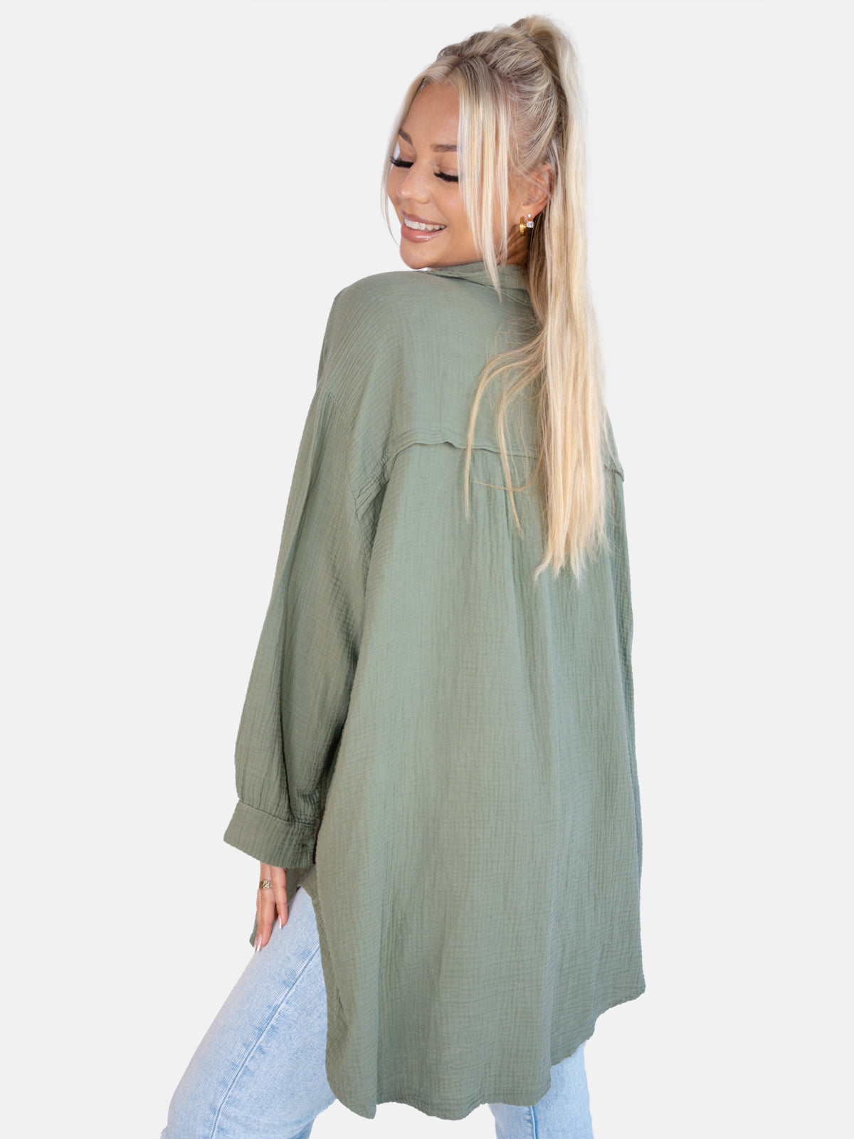 Lange Musselin Hemdbluse mit Knöpfen - kaki - Becka