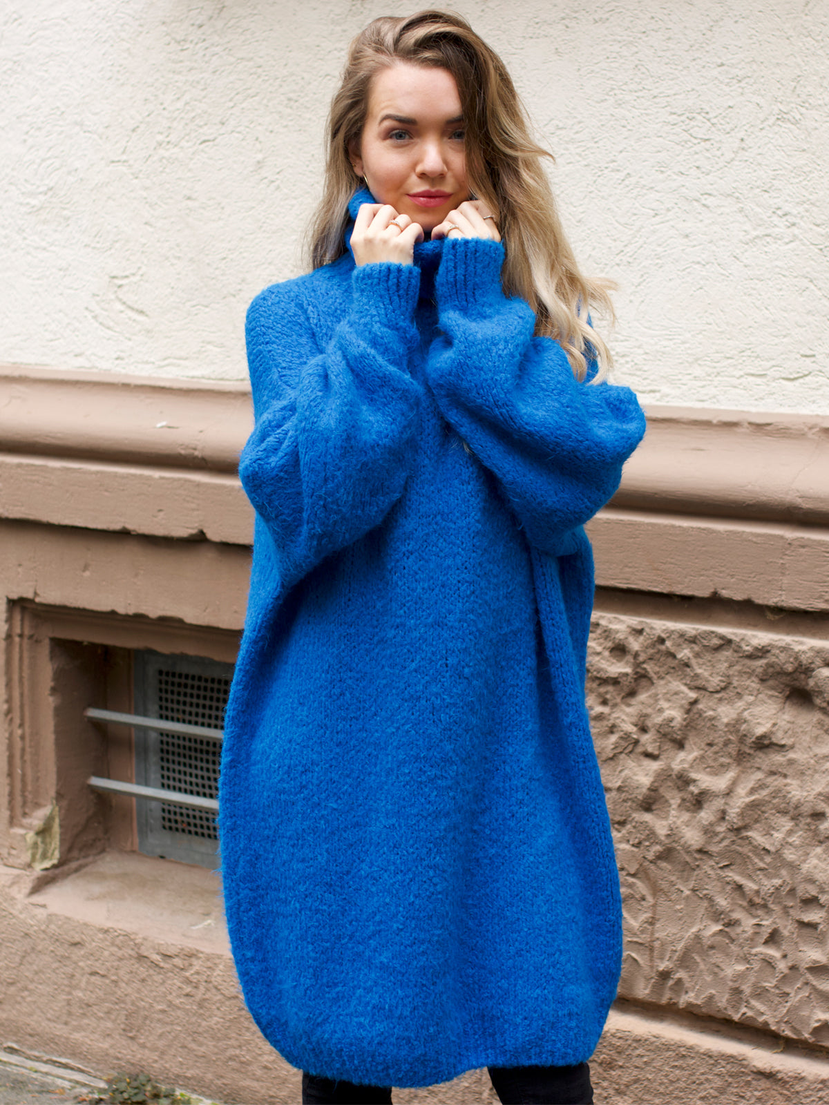 Langer Strick Pullover / Strick Kleid mit Rollkragen - Dani