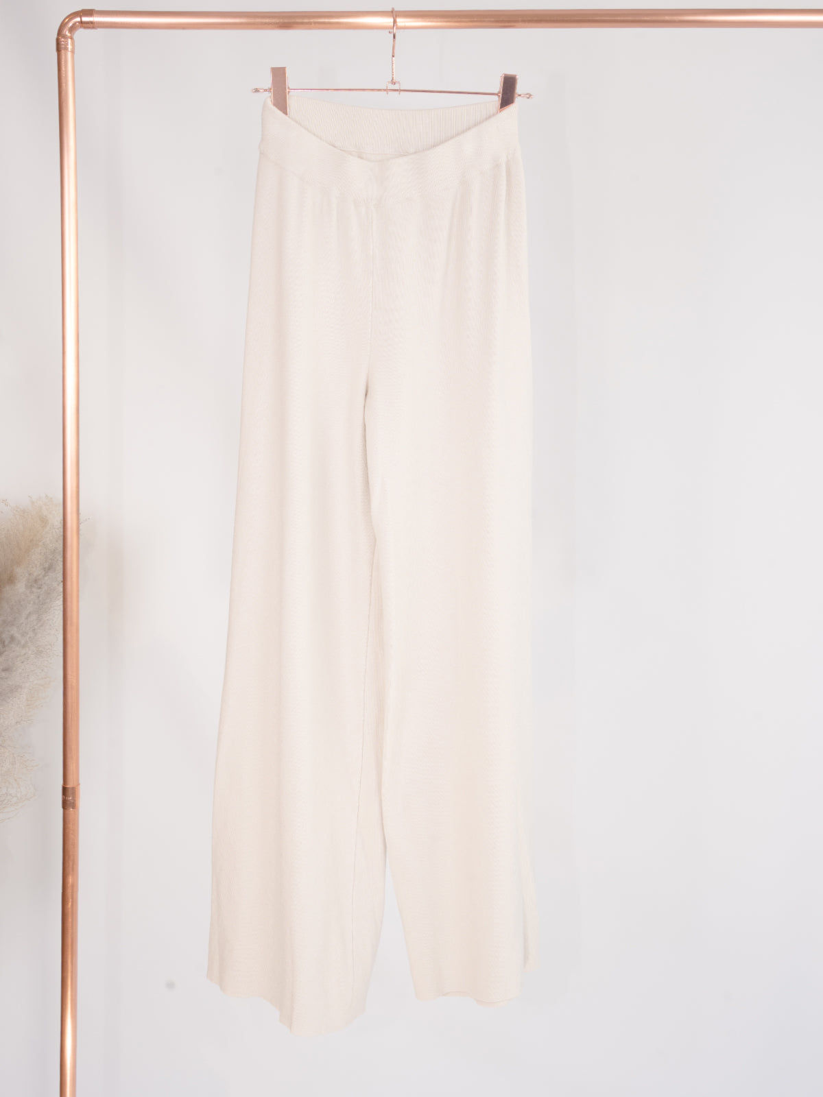 Lange lässige Hose mit ausgestelltem Bein - mehrere Farben - Lucia