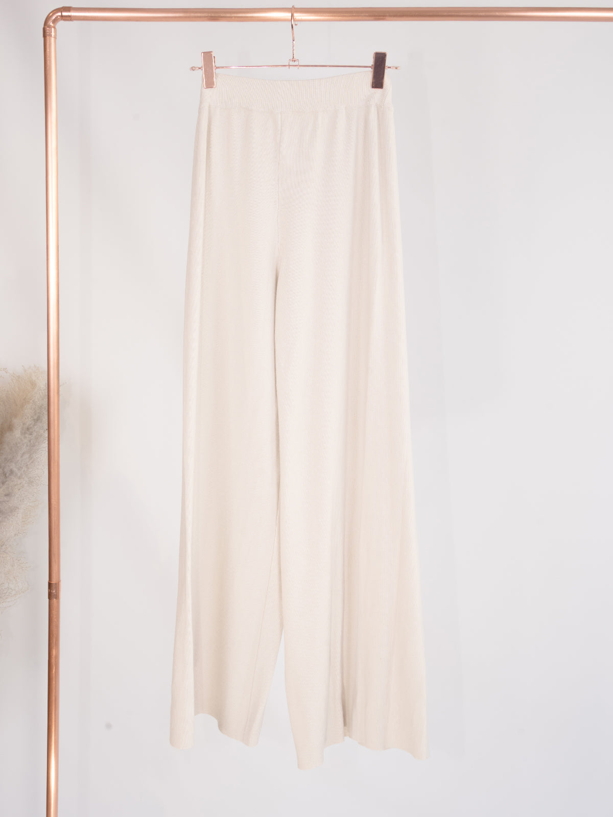 Lange lässige Hose mit ausgestelltem Bein - mehrere Farben - Lucia