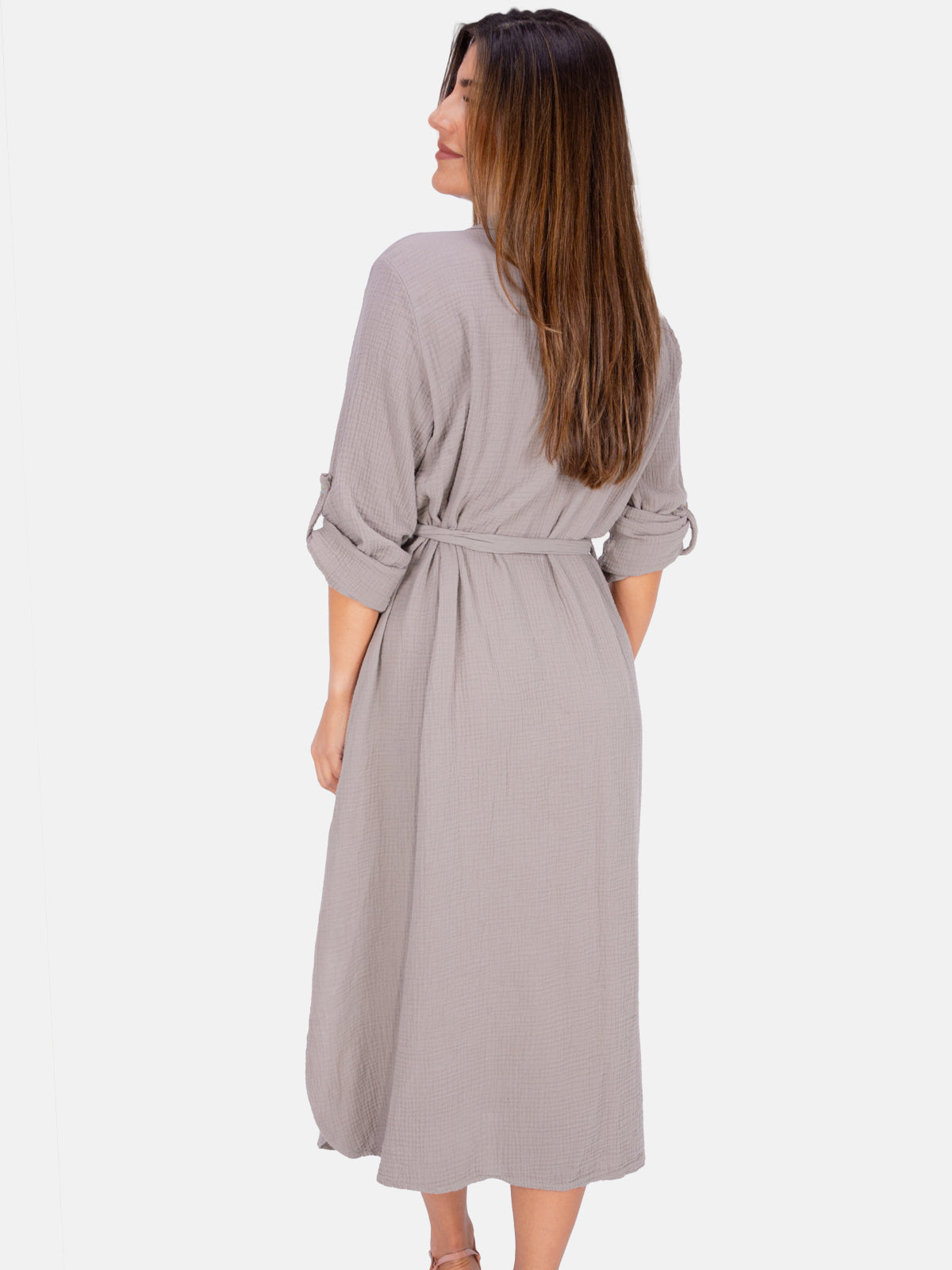 Langes Musselinkleid mit Bindegürtel - taupe - Victoria