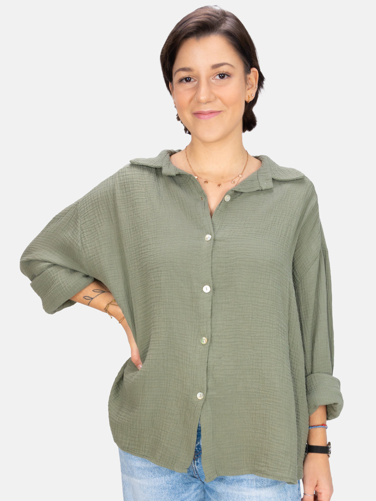 Kurze Musselin Hemdbluse mit Knöpfen - kaki - Sasha