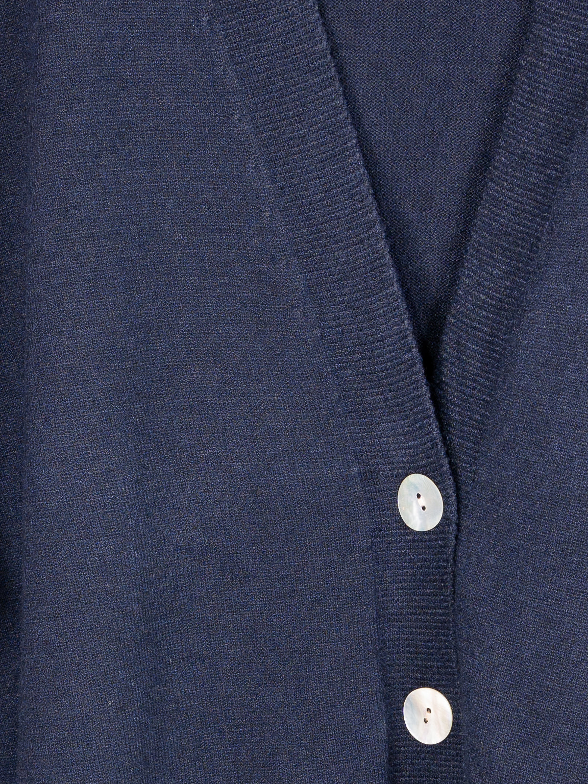 Kurzer Cardigan mit Knopfverschluss - mehrere Farben - Perla