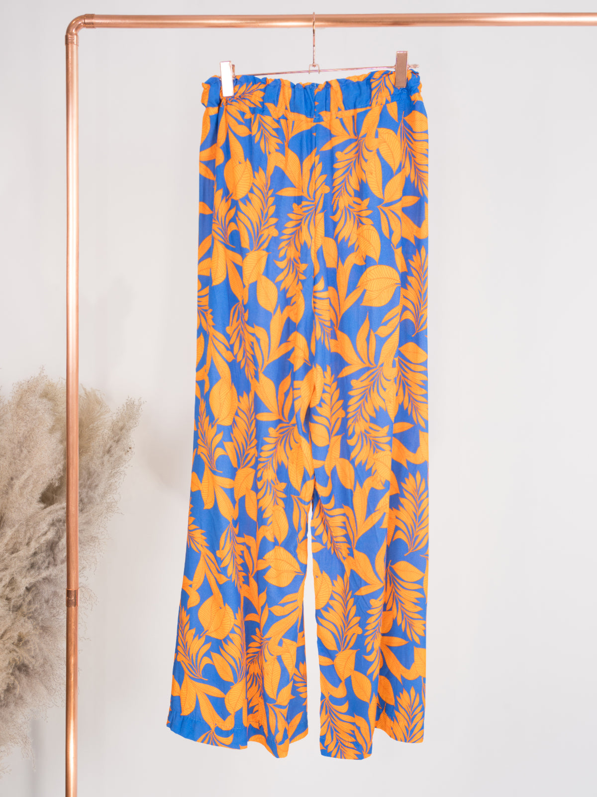Hose mit Blattmuster - blau orange - Estra