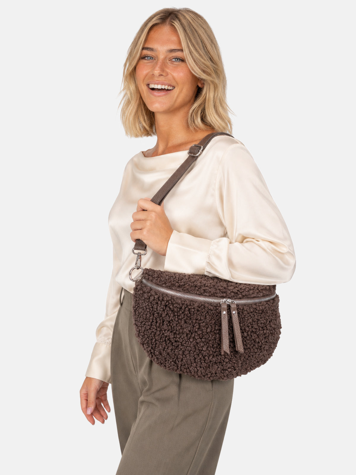 Stofftasche Fluffy in Dark Taupe #Farbe_Dark Taupe