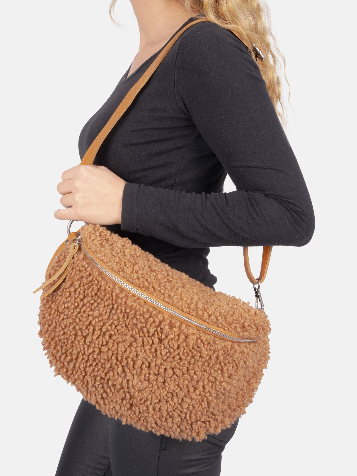 Stofftasche Crossbody Bag Size L - cognac - Fluffy