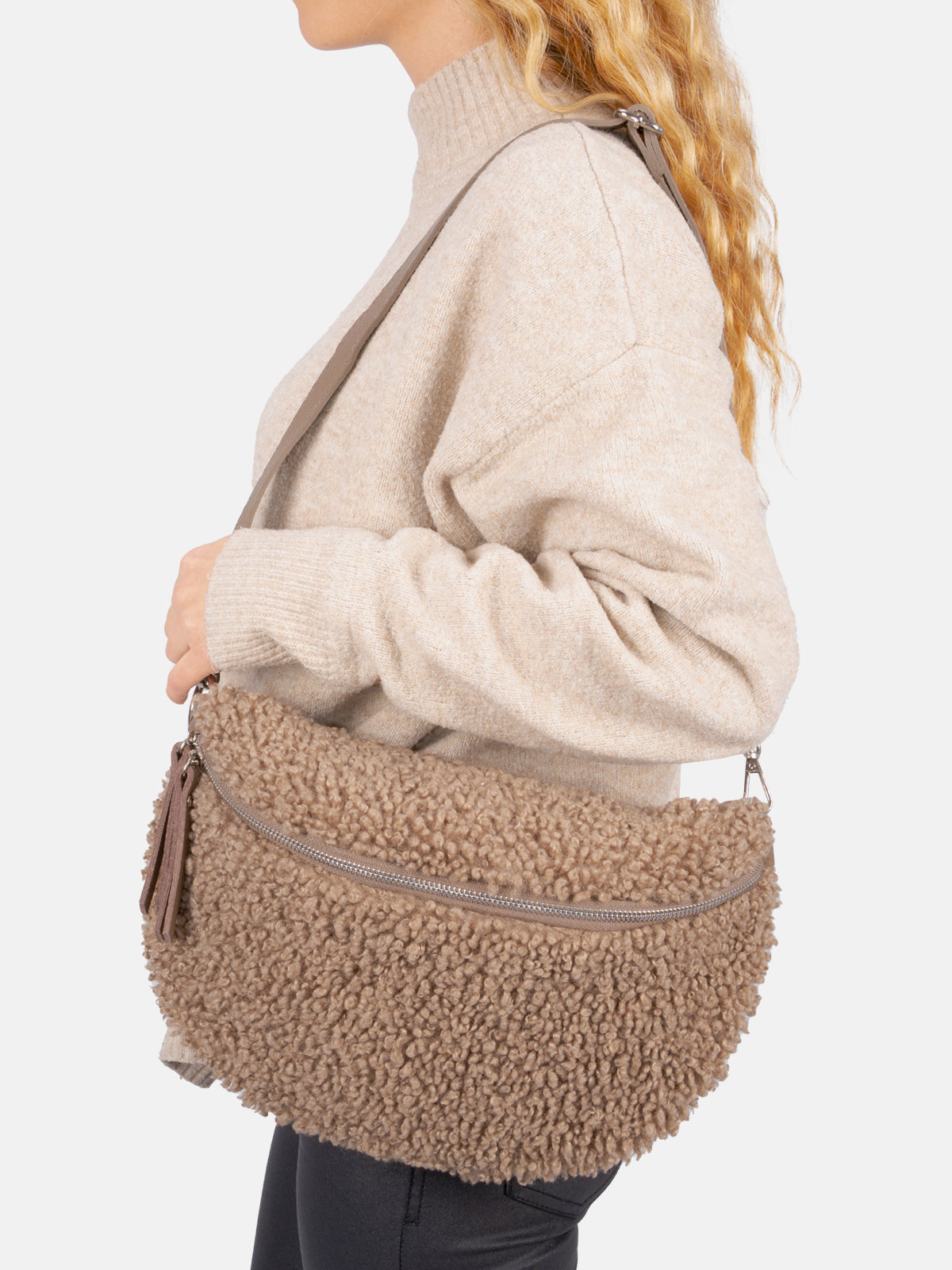 Stofftasche Crossbody Bag Size L - dark taupe - Fluffy