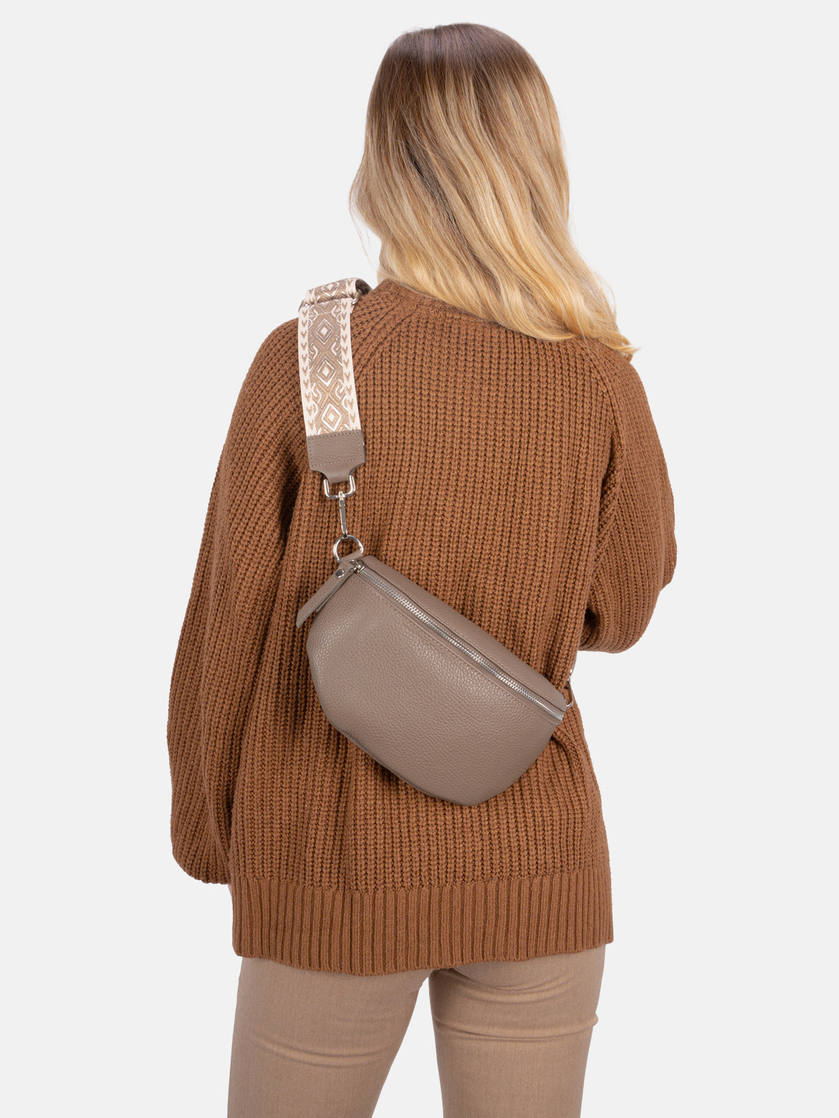 Mittelgroße Crossbody Gürteltasche aus 100% Leder - dark taupe - Helen