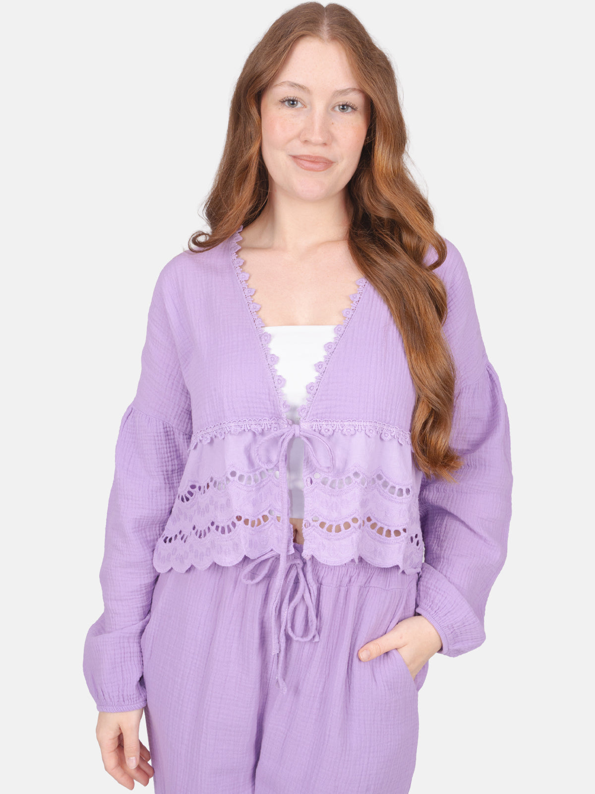 Musselin Bluse mit Lockstickerei zum Binden - Laura