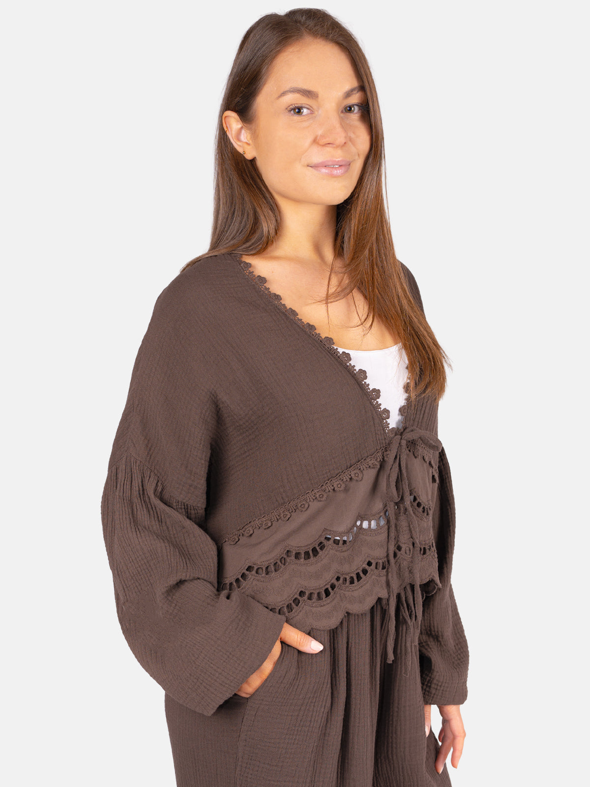 Musselin Bluse mit Lockstickerei zum Binden - Laura