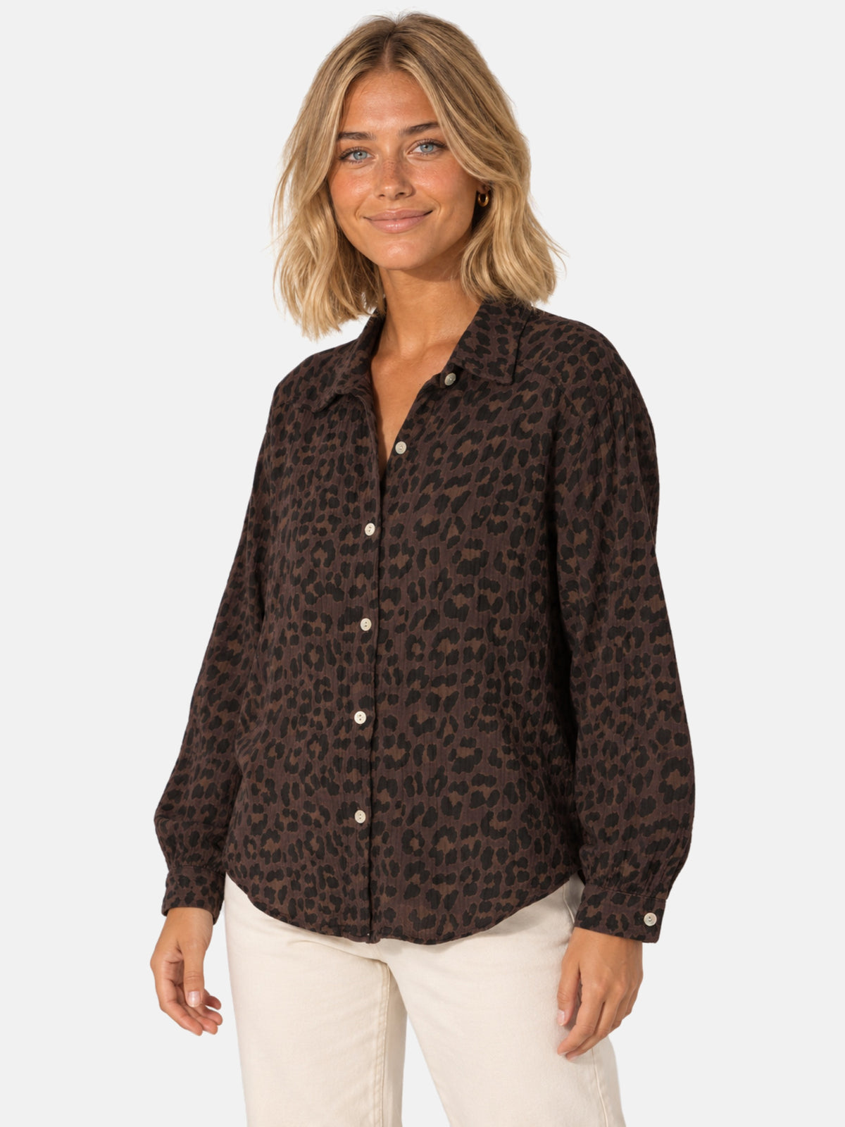 Leo Queen Musselinbluse - Leo Print in Beige #Farbe_Mokka Leo