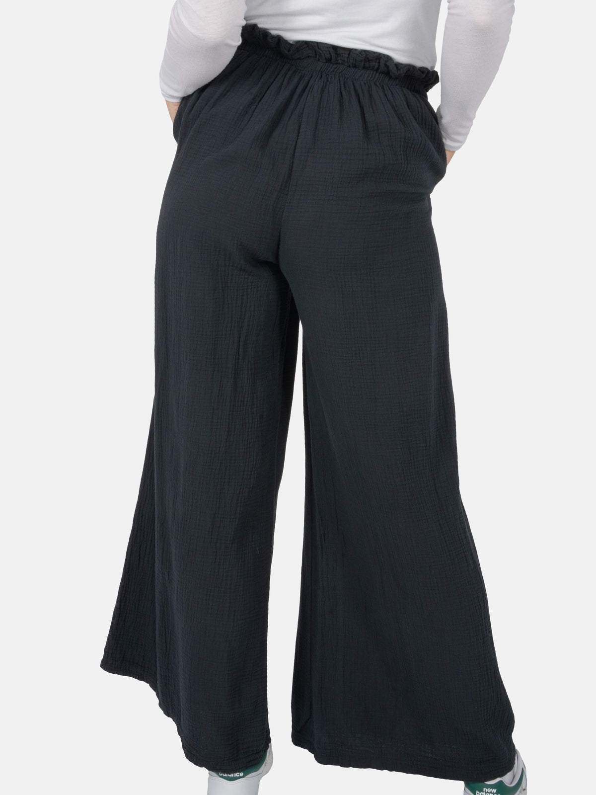 Lockere Musselinhose Liska in Schwarz #Farbe_Schwarz