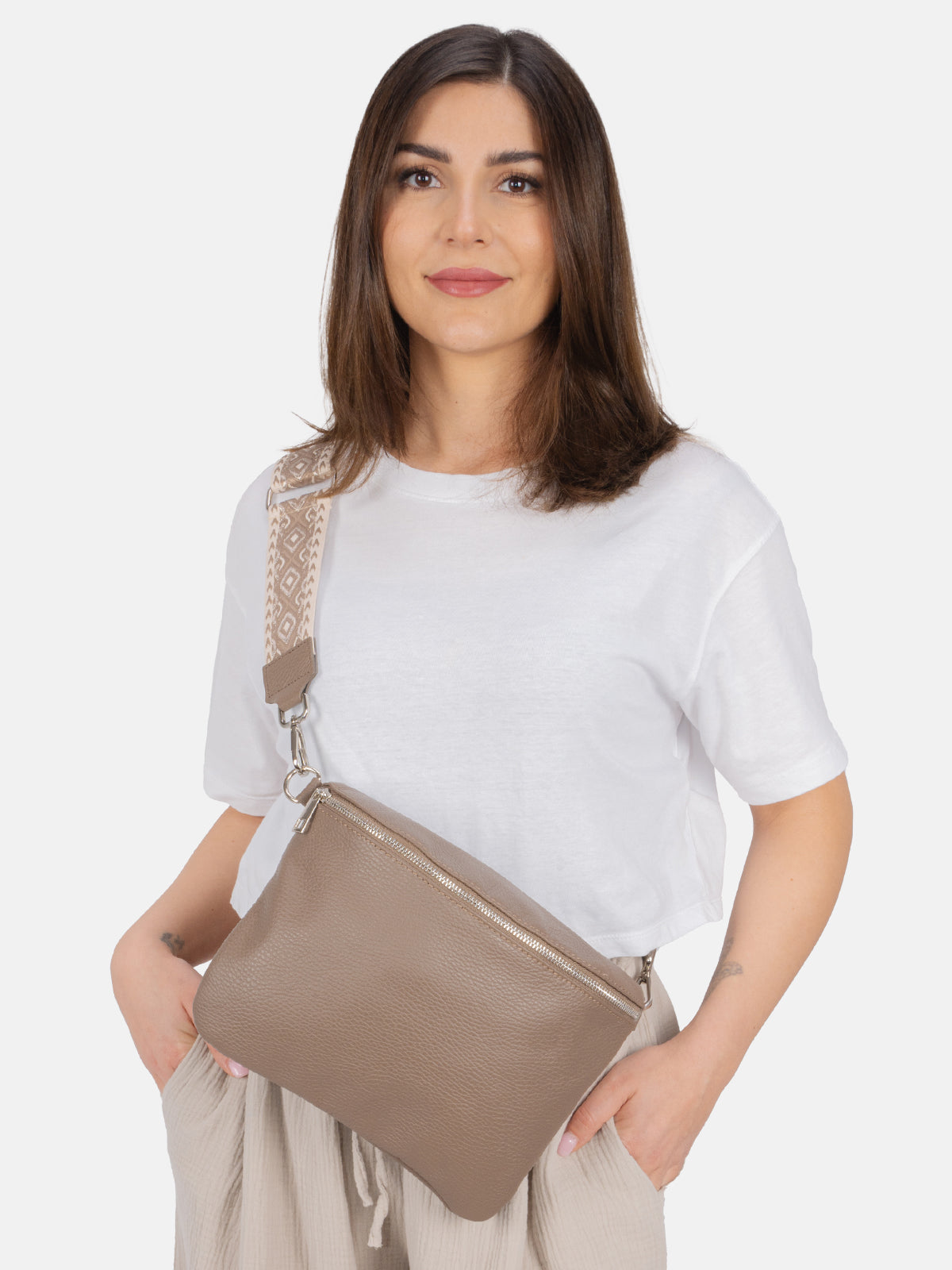 Große Umhängetasche Crossbody aus 100% Leder - dark taupe - Rona