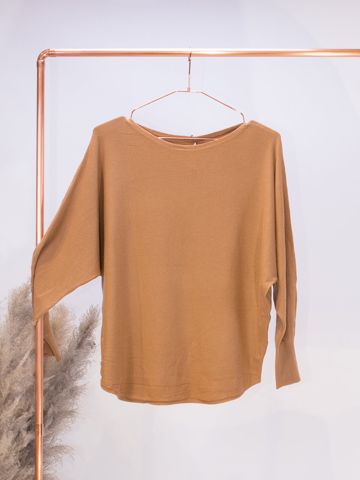 Rundhals Pullover mit Fledermausärmel - sand uni - Mere 27