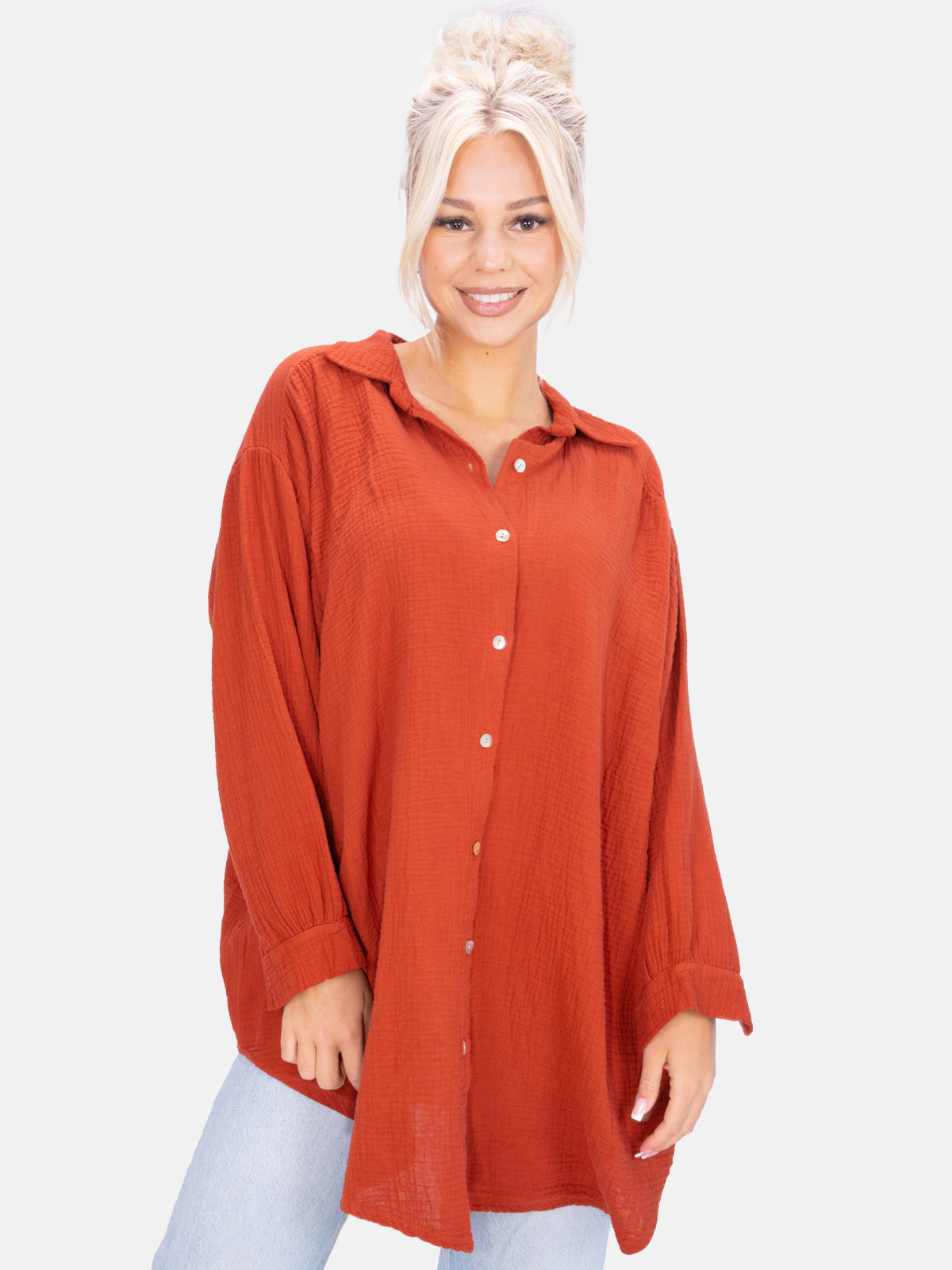 Lange Musselin Hemdbluse mit Knöpfen - mehrere Farben - Becka 2.0