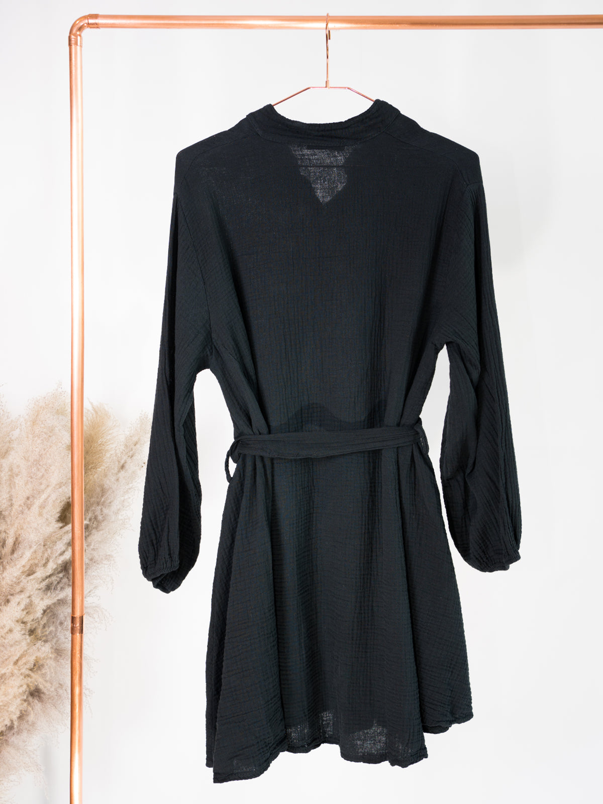 Musselin Kleid mit Bindegürtel - schwarz - Melci